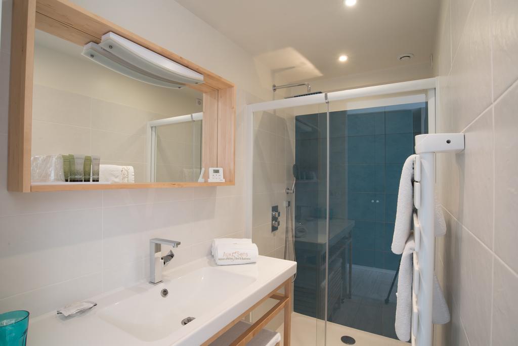 Aux 5 Sens Bed and Breakfast Tillé Εξωτερικό φωτογραφία